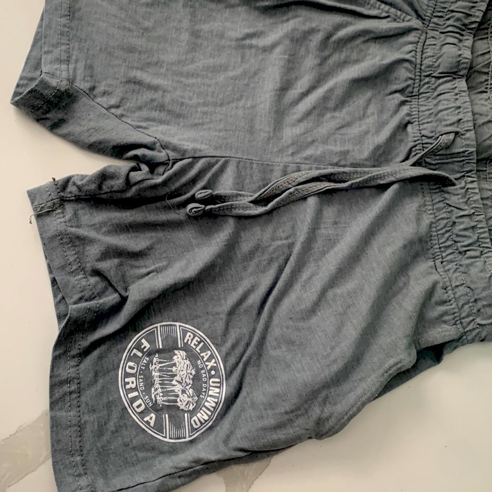 They a gray sweat short only been worn 2 times